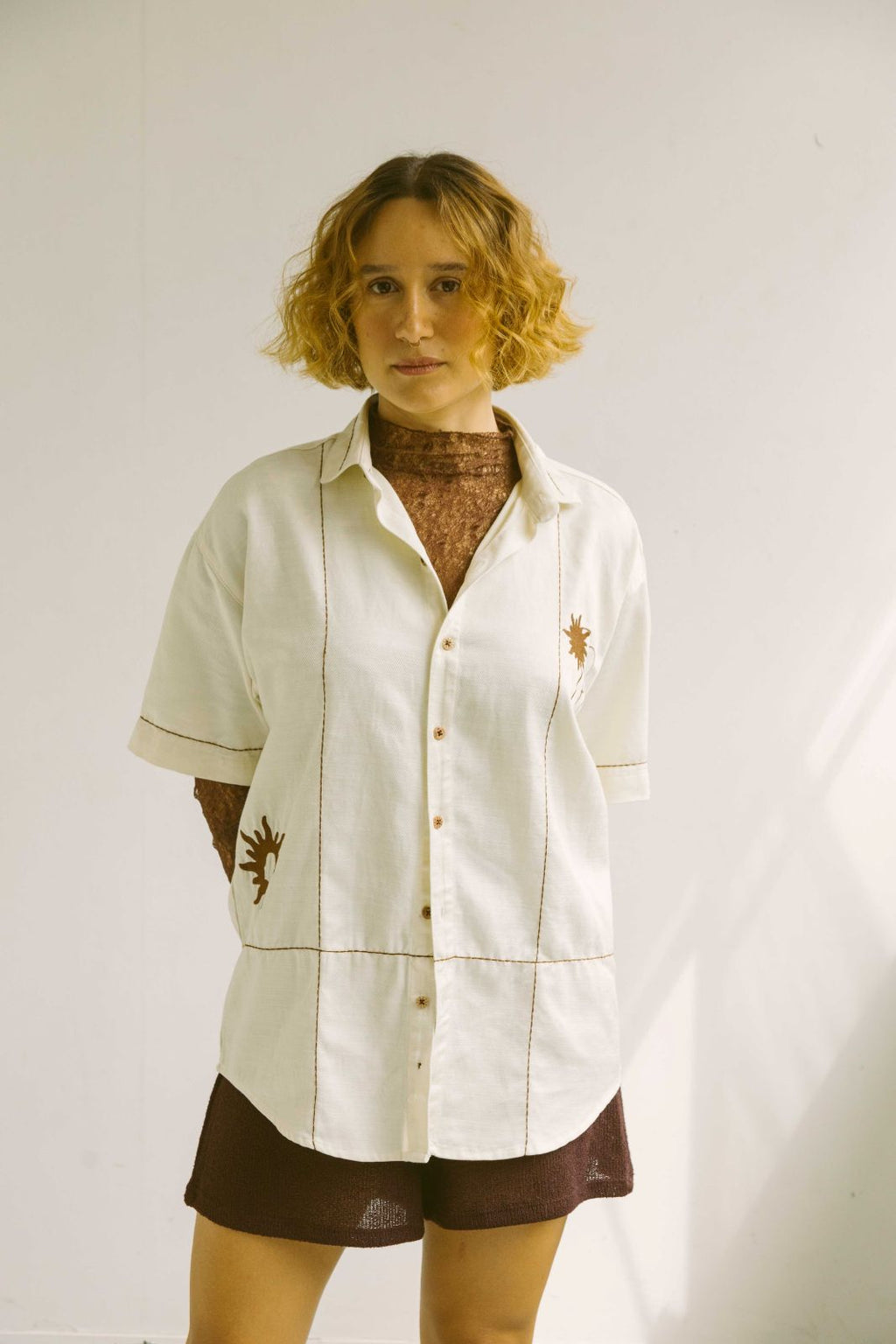 Amuleto Lunaria Crudo · Camisa