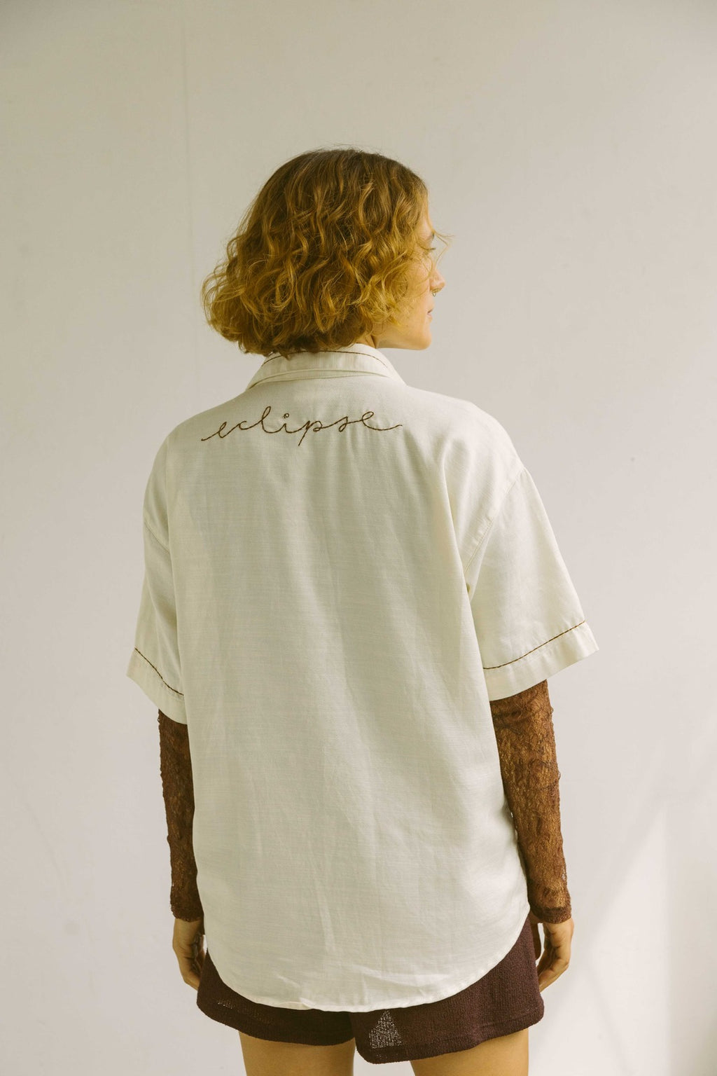 Amuleto Lunaria Crudo · Camisa