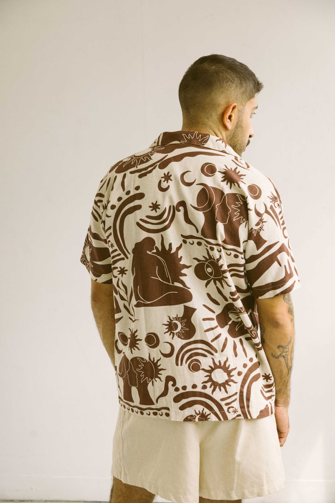 Amuleto Solaris Café