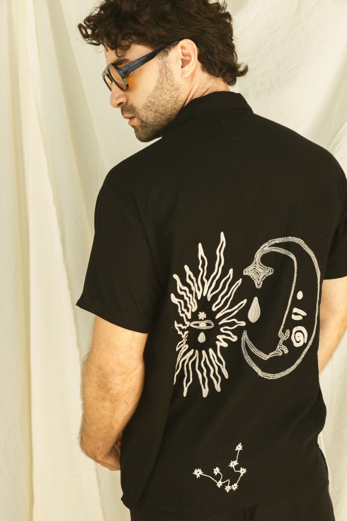 Amuleto Trascendencia · Camisa
